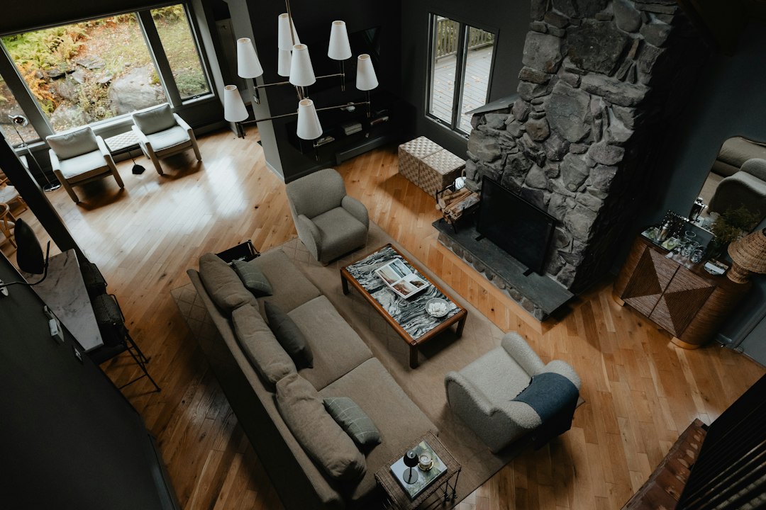 Living Room Furniture Layout cover art showing a modular sofa, properly sized rug, coffee table, and clear traffic lanes
